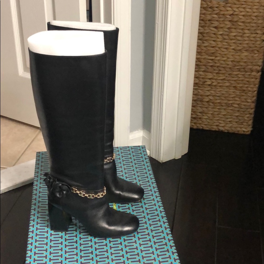 Tory Burch Blossom Boot